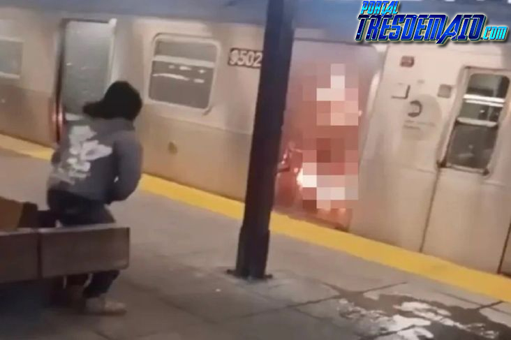 Pria Bakar Wanita di Kereta New York, Menonton Hingga Tewas