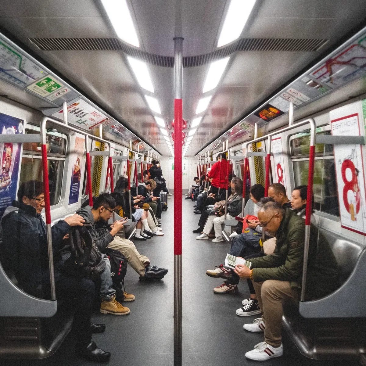 Pramono Konsisten Naik Transportasi Umum tapi Siapa yang Masih Parkir di Basemen?