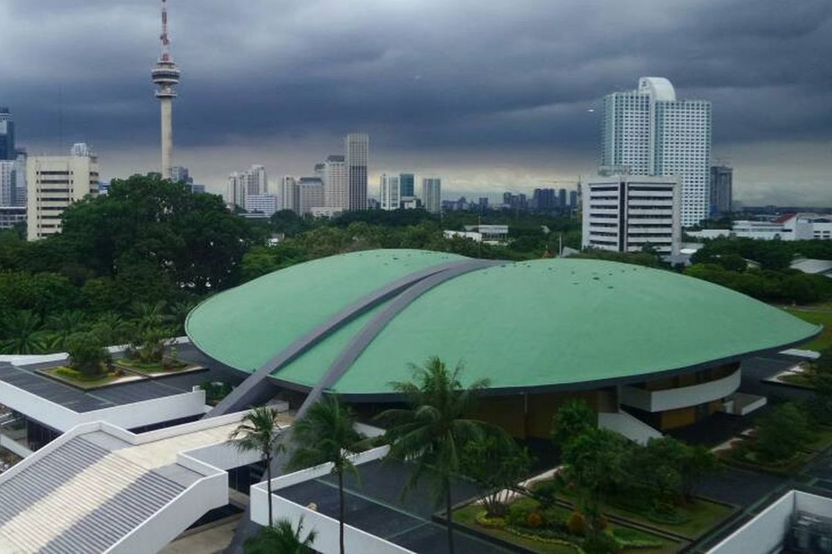 Pola Pikir yang Seharusnya Melekat pada Anggota DPR...