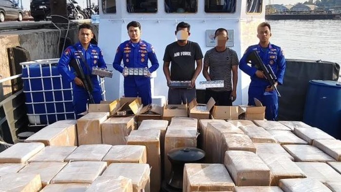 Rokok Ilegal dari Batam Menuju Riau Berhasil Digagalkan Polisi Perairan